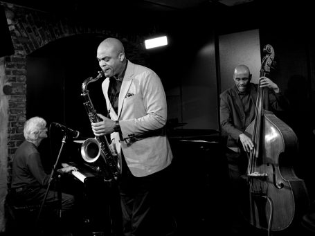 Wayne Escoffery (Saxofon), Ugonna Okegwo (Bass), David Kikoski (Piano),  Mark Whitfield Jr. (Schlagzeug)