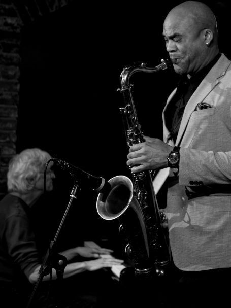 Wayne Escoffery (Saxofon), Ugonna Okegwo (Bass), David Kikoski (Piano),  Mark Whitfield Jr. (Schlagzeug)